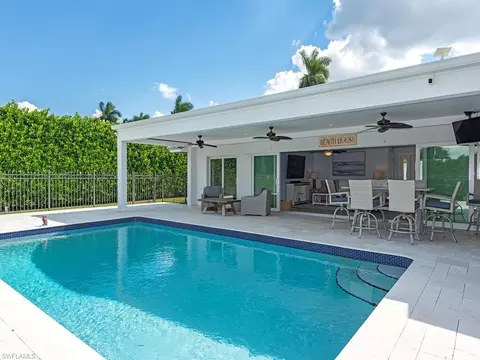 Exterior - 595 Wedge Dr, Naples, FL 34103 photo 3 of 4