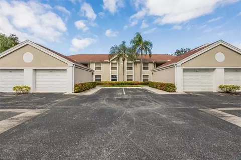 9856 Luna Cir #202A, Naples, FL 34109