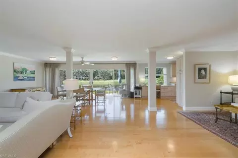 102 Clubhouse Dr #176, Naples, FL 34105