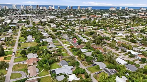 1205 Hilltop Dr, Naples, FL 34103 photo 2