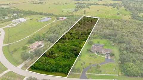 18500 River Estates Ln, Alva, FL 33920