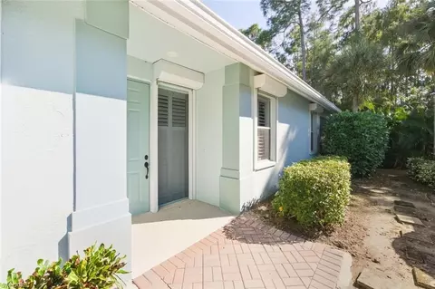 694 Catamaran Ct, Naples, FL 34110 photo 2