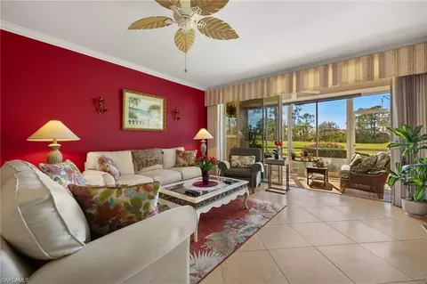 675 Saratoga Cir #J104, Naples, FL 34104