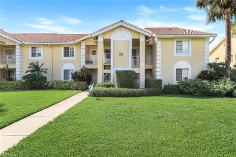 7767 Jewel Ln #203, Naples, FL 34109