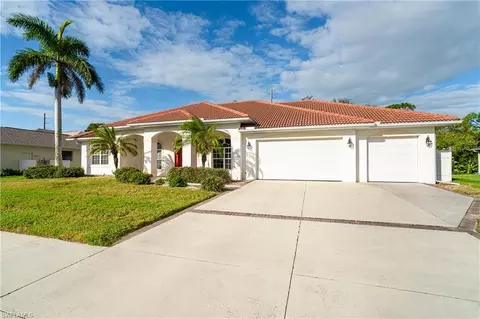 118 Abercrombie Ave, Englewood, FL 34223