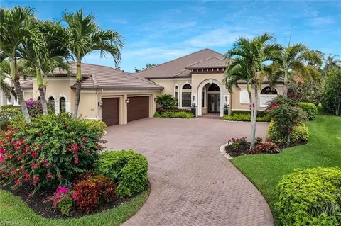 5869 Hammock Isles Cir, Naples, FL 34119