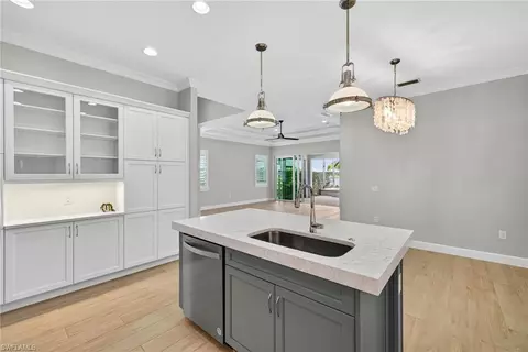 8904 Yucatan Ct, Naples, FL 34112