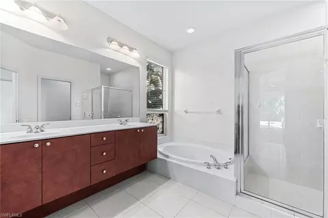 Bath - 20171 Eagle Glen Way, Estero, FL 33928 photo 1 of 3