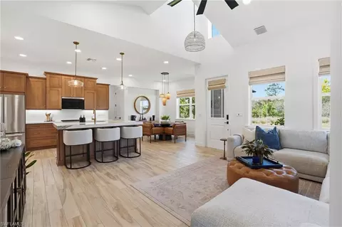 6975 Saona Ct, Naples, FL 34113 photo 3
