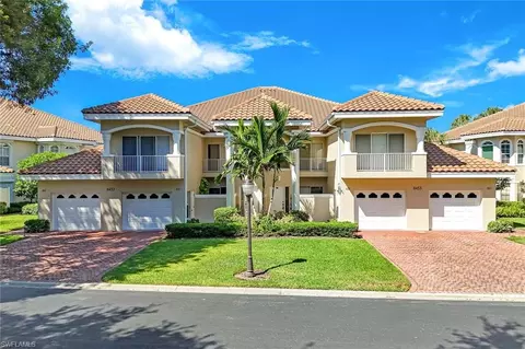8453 Abbington Cir #811, Naples, FL 34108