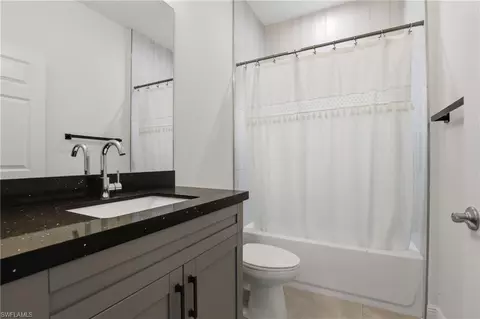Bath - 2783 70th Ave NE, Naples, FL 34120 photo 3 of 3