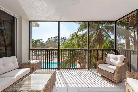 6825 Grenadier Blvd #102, Naples, FL 34108