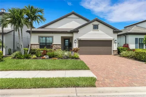 7289 Birchmore St, Naples, FL 34109