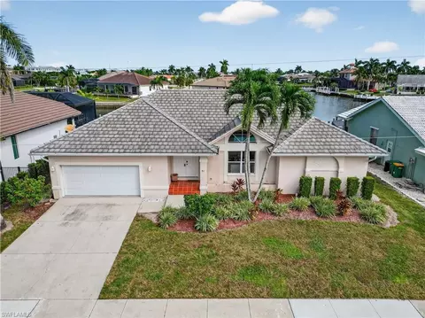 51 Hickory Ct, Marco Island, FL 34145