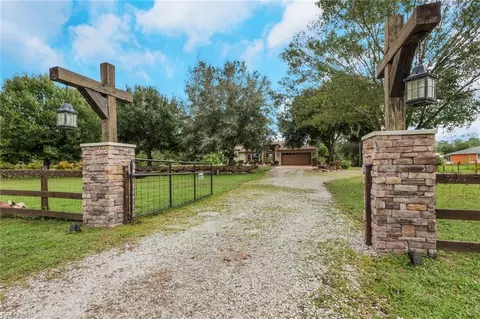 5160 44th St NE, Naples, FL 34120