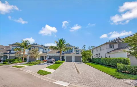 2542 Seychelles Dr #704, Naples, FL 34112