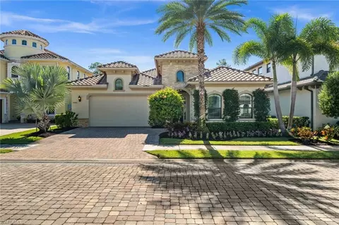 14686 Reserve Pl, Naples, FL 34109