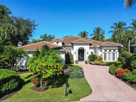 1755 Venezia Ct, Naples, FL 34105
