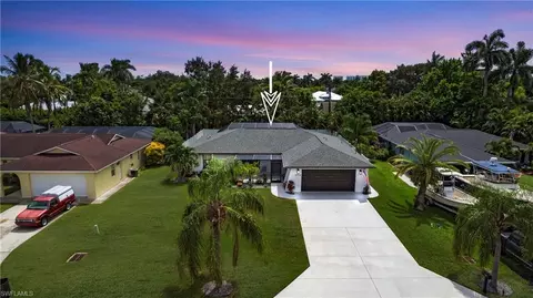 3705 Tomlinson St, Bonita Springs, FL 34134