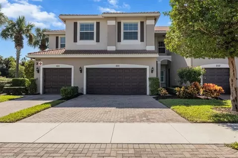 6525 Monterey Pt #201, Naples, FL 34105