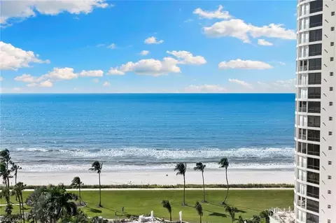 4551 Gulf Shore Blvd N #1400, Naples, FL 34103