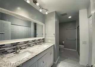 152 Lake Point Ln #4A, Naples, FL 34112