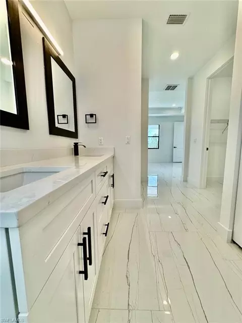 Bath - 3434 27th Ave NE, Naples, FL 34120 photo 2 of 6