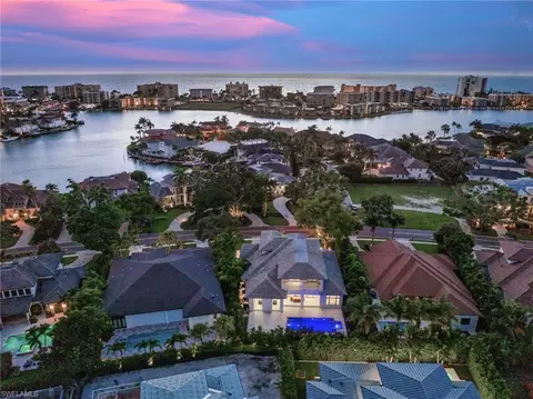 View/Area - 3190 Crayton Rd, Naples, FL 34103 photo 1 of 1