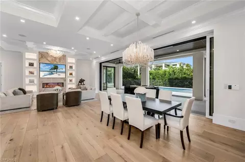 Dining - 3190 Crayton Rd, Naples, FL 34103 photo 1 of 2