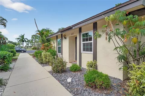 1009 Pine Isle Ln S #1009, Naples, FL 34112