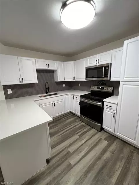 Kitchen - 5317 Dixie Dr, Naples, FL 34113 photo 2 of 3
