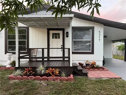 5317 Dixie Dr, Naples, FL 34113