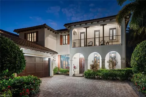 2331 Traditions Ct, Naples, FL 34105