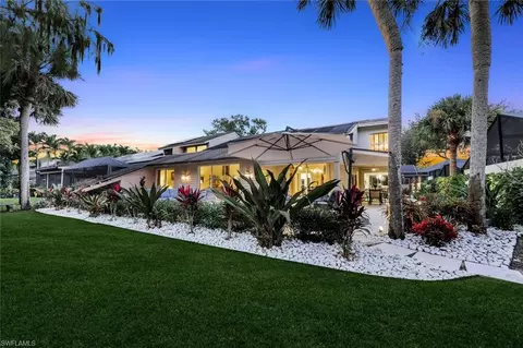 370 Edgemere Way N #20, Naples, FL 34105