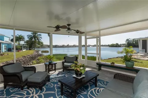10713 Pearl Bay Cir, Estero, FL 33928