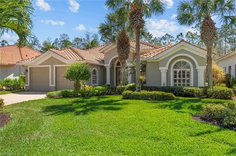 2874 Lone Pine Ln, Naples, FL 34119