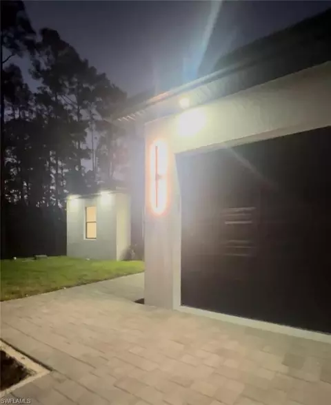 902 W 17th St, Lehigh Acres, FL 33972