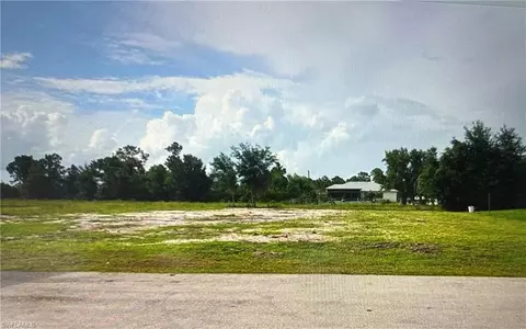 1502 Louis Ave, Lehigh Acres, FL 33972