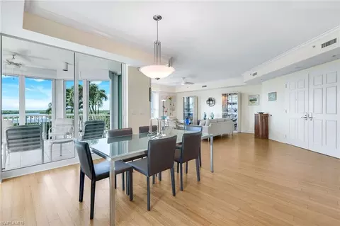 285 Grande Way #401, Naples, FL 34110