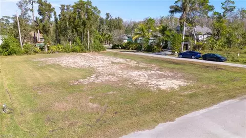 4520 Catalina Ln, Bonita Springs, FL 34134