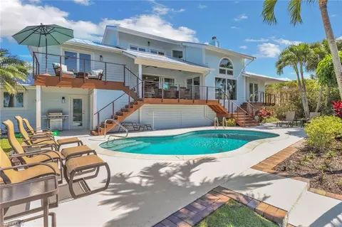 Exterior - 368 Germain Ave, Naples, FL 34108 photo 4 of 9