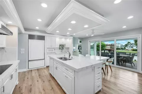 Kitchen - 368 Germain Ave, Naples, FL 34108 photo 3 of 4
