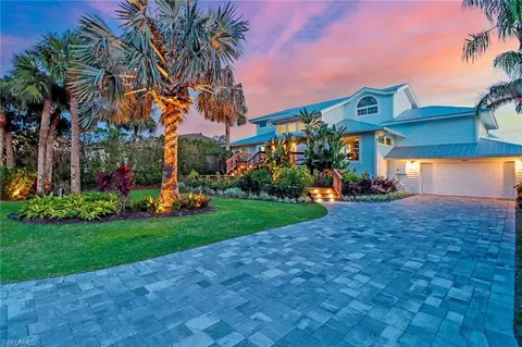 368 Germain Ave, Naples, FL 34108