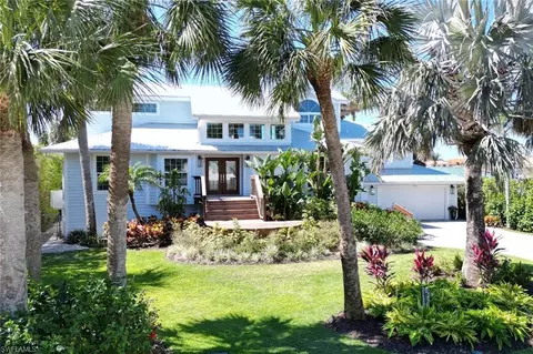 Exterior - 368 Germain Ave, Naples, FL 34108 photo 9 of 9