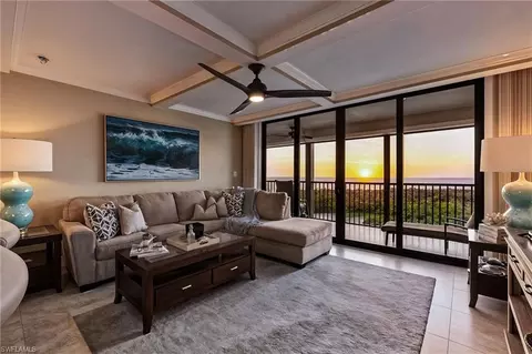 17 Bluebill Ave #1005, Naples, FL 34108