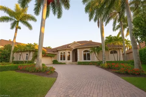 Exterior - 258 9th Ave S, Naples, FL 34102 photo 1 of 5