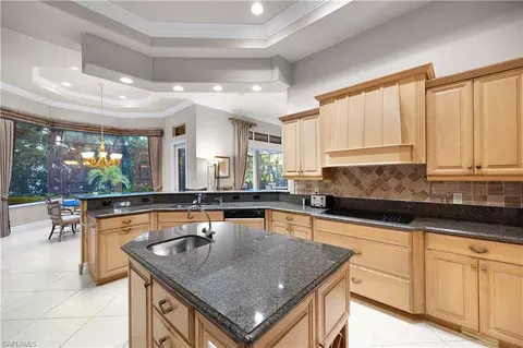 Kitchen - 258 9th Ave S, Naples, FL 34102 photo 8 of 9