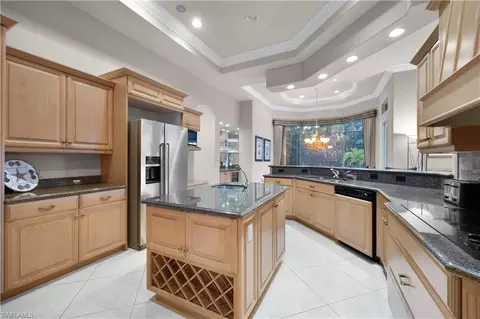 Kitchen - 258 9th Ave S, Naples, FL 34102 photo 5 of 9