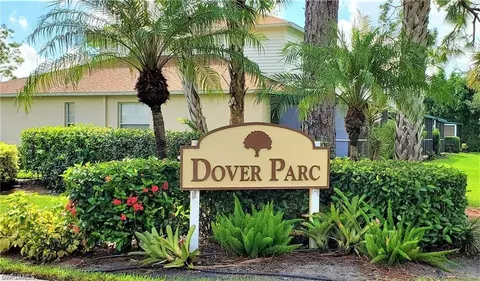 390 Dover Pl #302, Naples, FL 34104