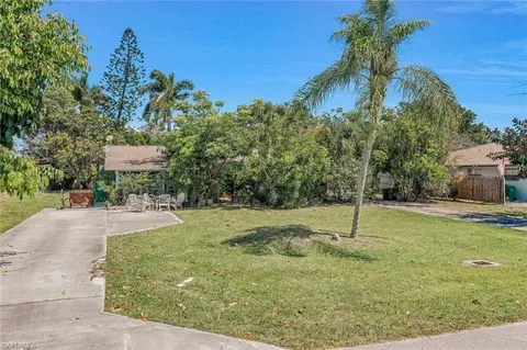771 104th Ave N, Naples, FL 34108